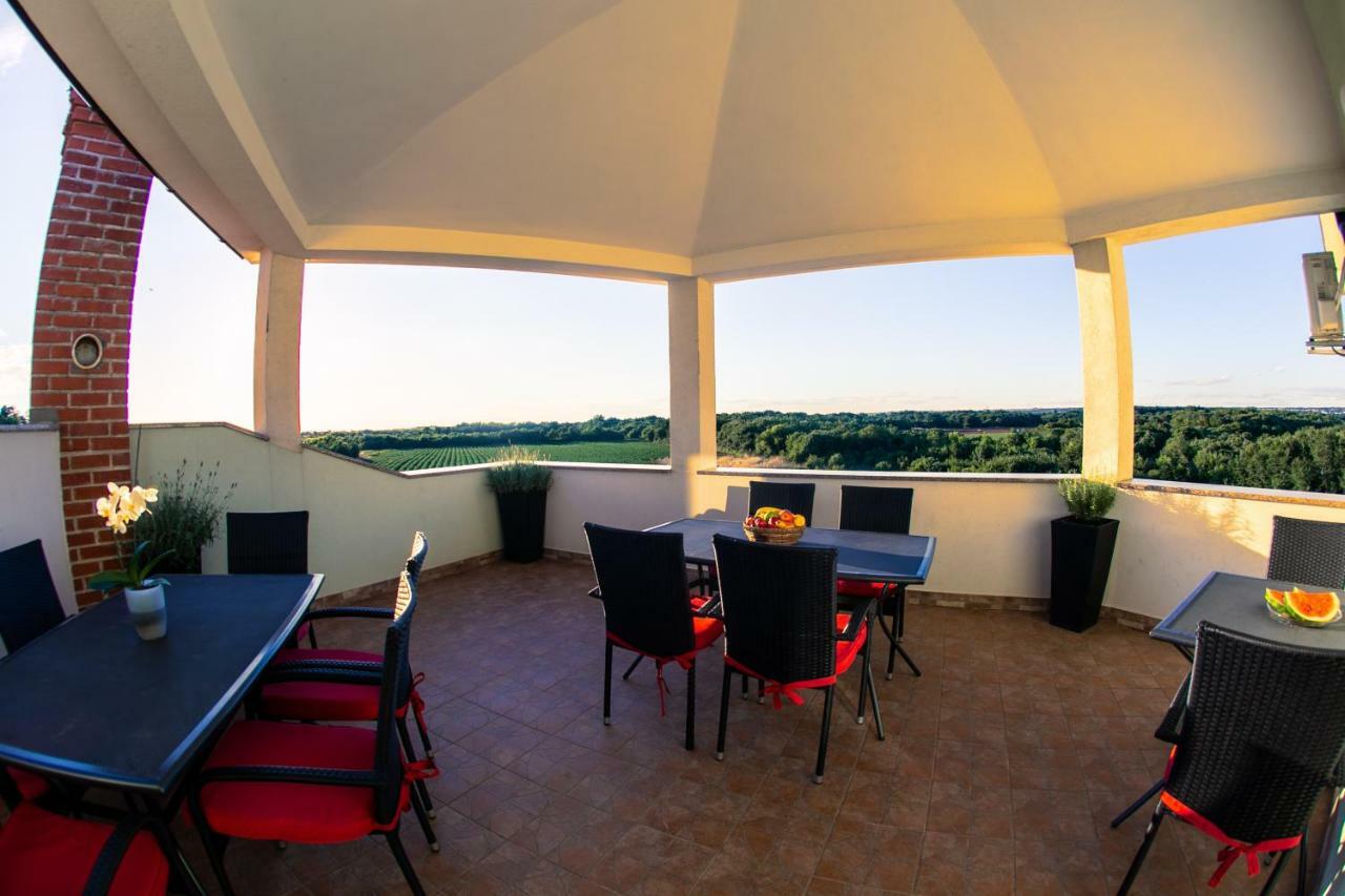 Apartamento Amela Pula Exterior foto