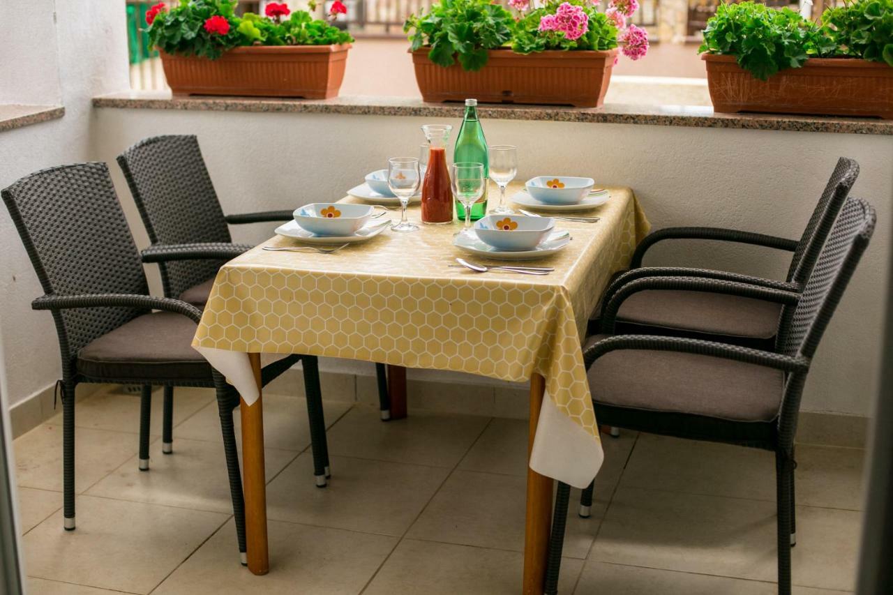 Apartamento Amela Pula Exterior foto
