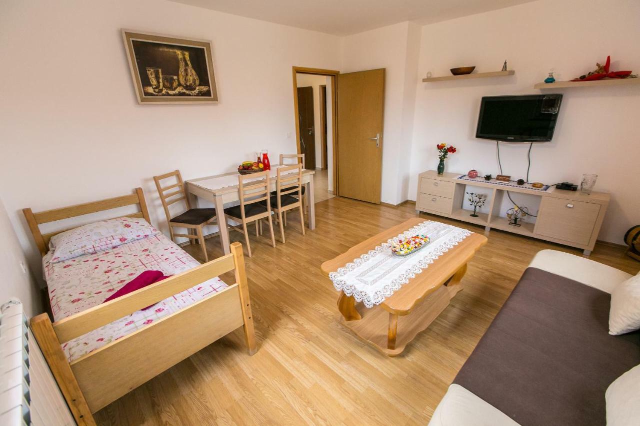 Apartamento Amela Pula Exterior foto