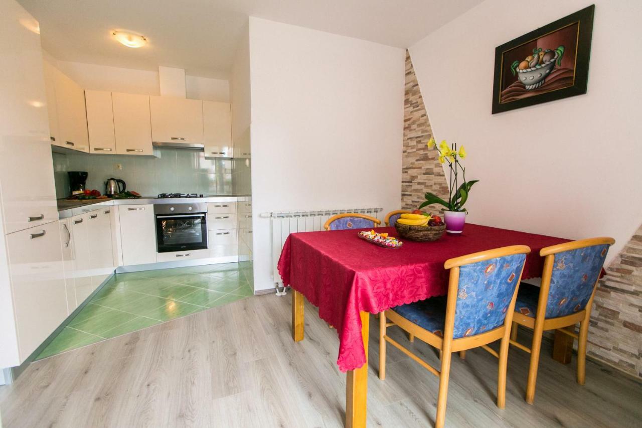 Apartamento Amela Pula Exterior foto