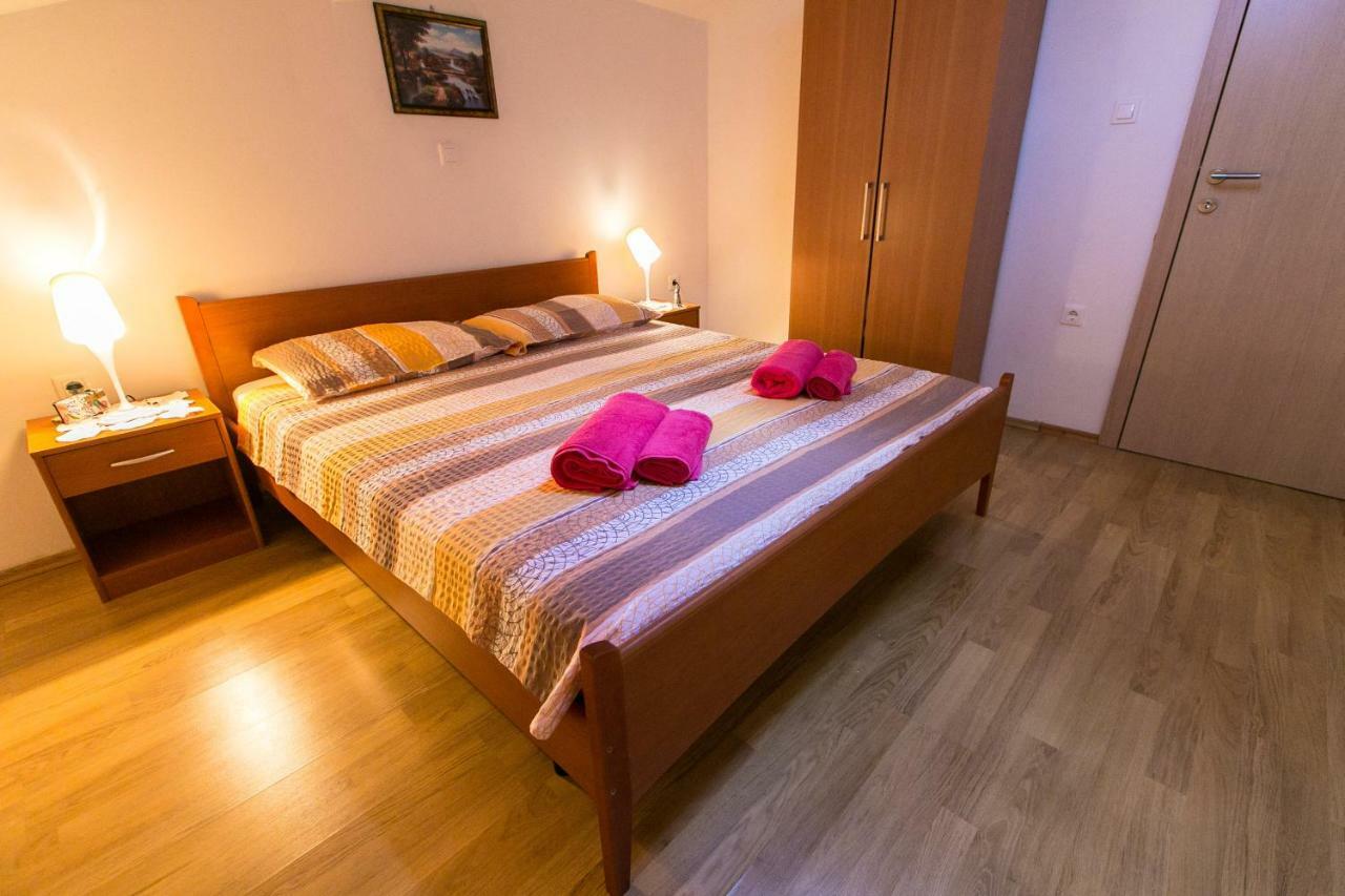 Apartamento Amela Pula Exterior foto