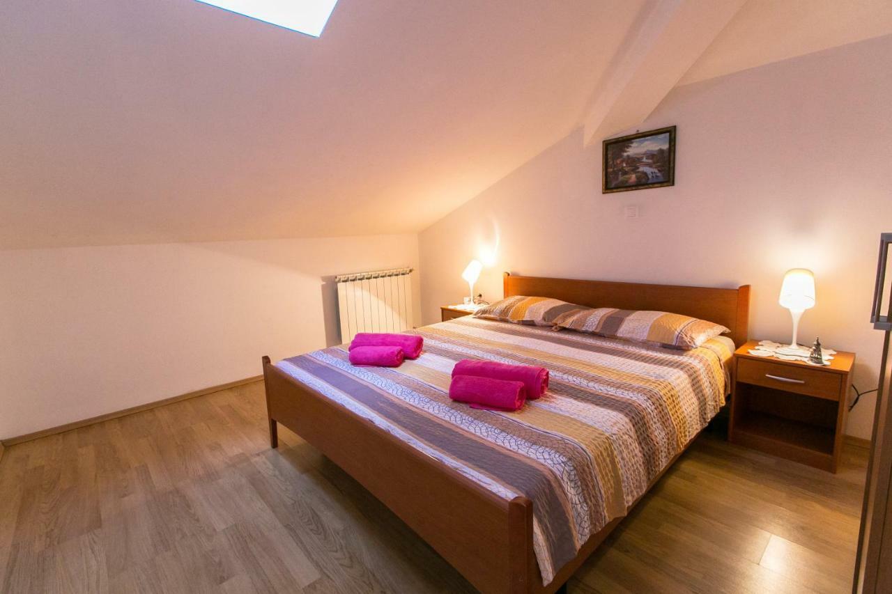 Apartamento Amela Pula Exterior foto