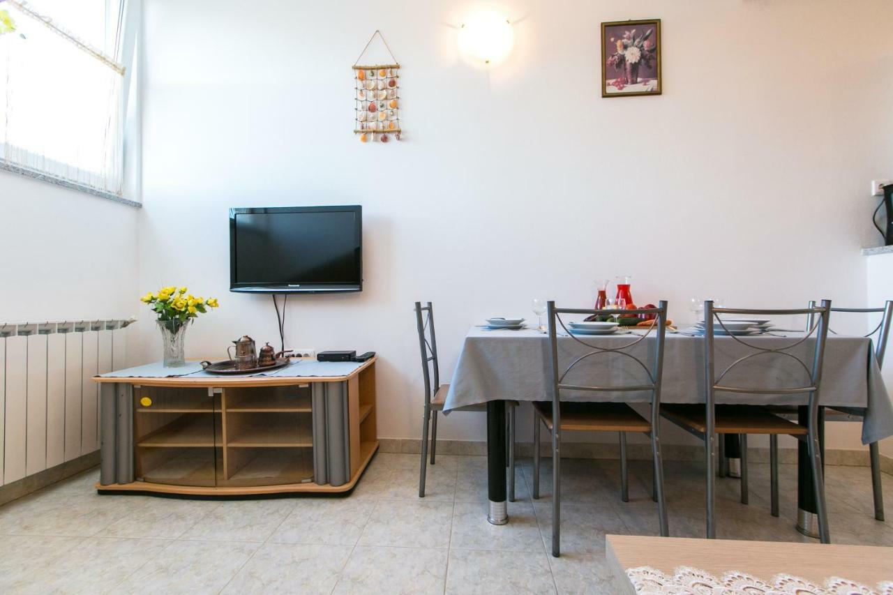 Apartamento Amela Pula Exterior foto