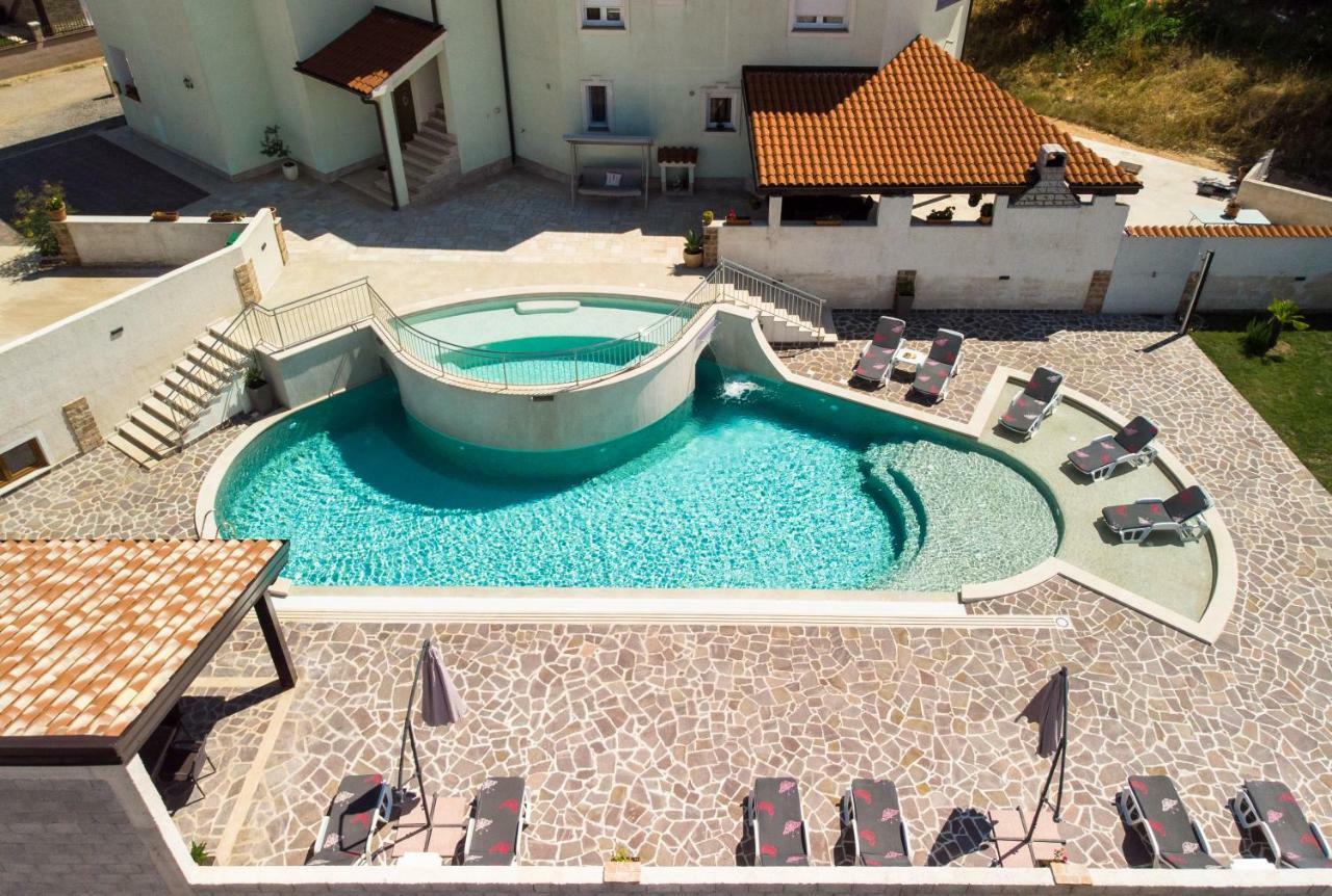 Apartamento Amela Pula Exterior foto