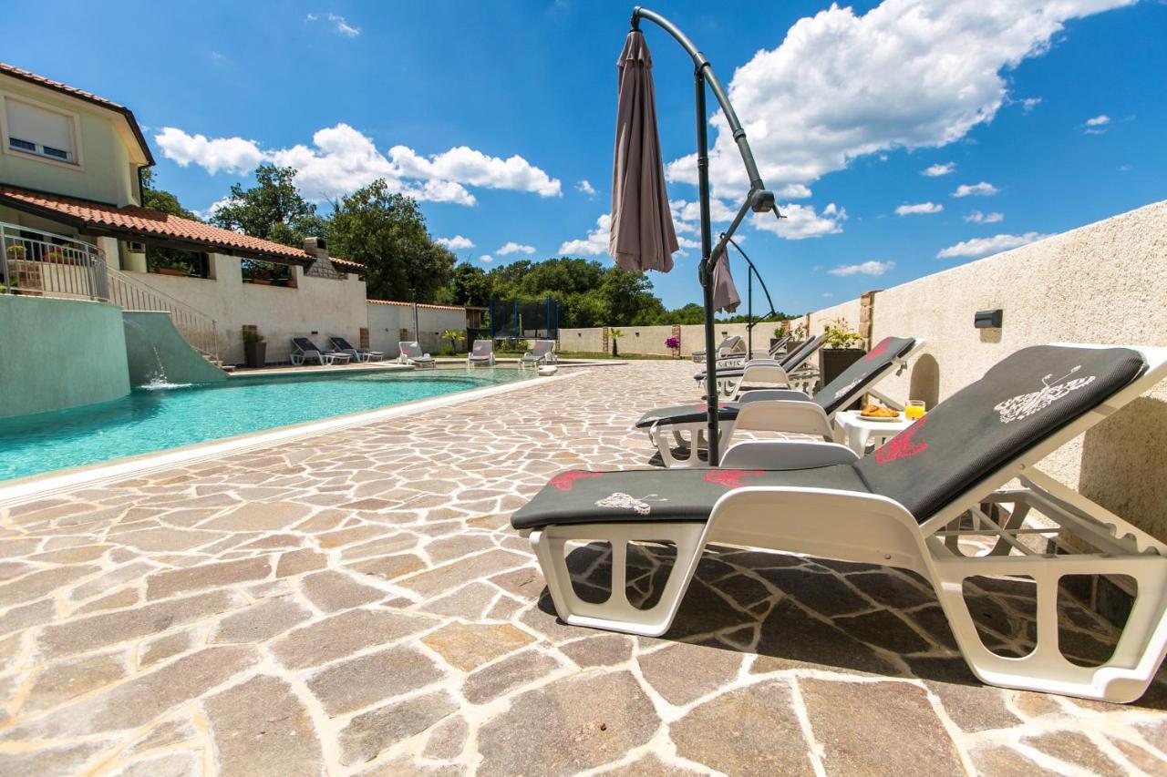 Apartamento Amela Pula Exterior foto