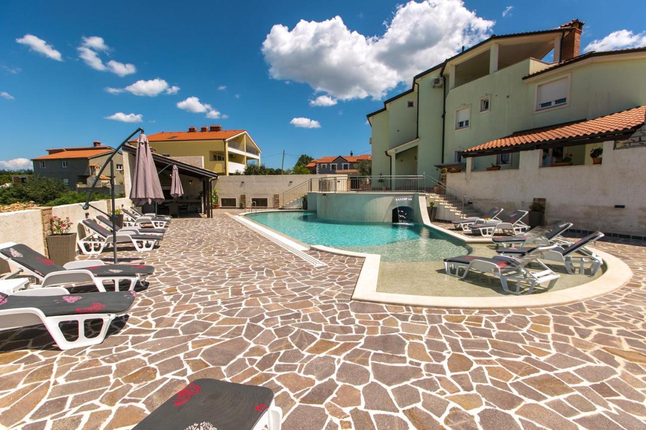 Apartamento Amela Pula Exterior foto