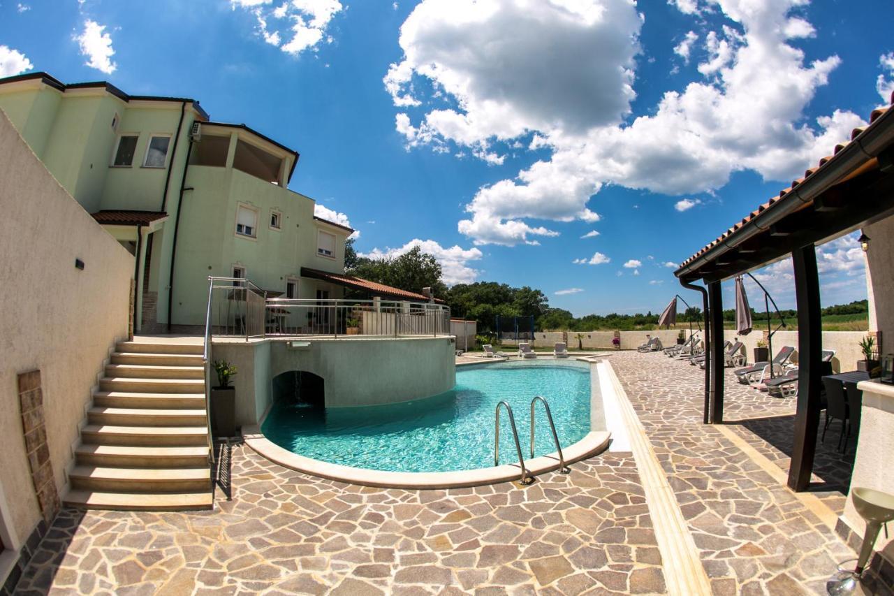 Apartamento Amela Pula Exterior foto